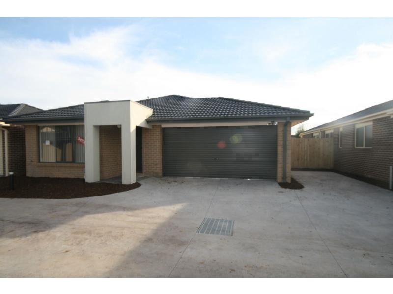 3/10 Kingfisher Court, Hastings VIC 3915