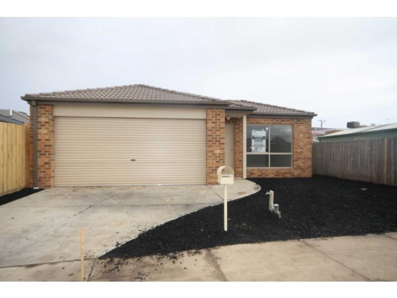 5 Lewin Street, Carrum Downs VIC 3201