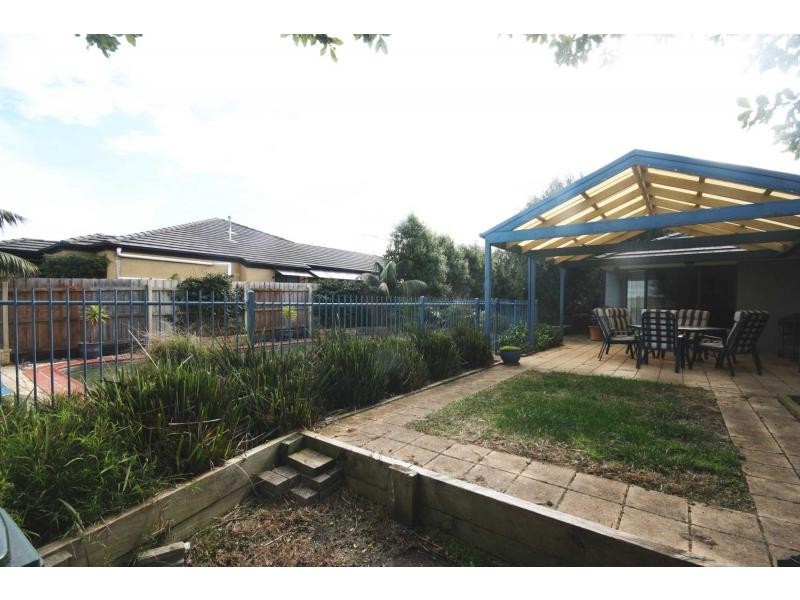 9 Chadacre Place, Mornington VIC 3931