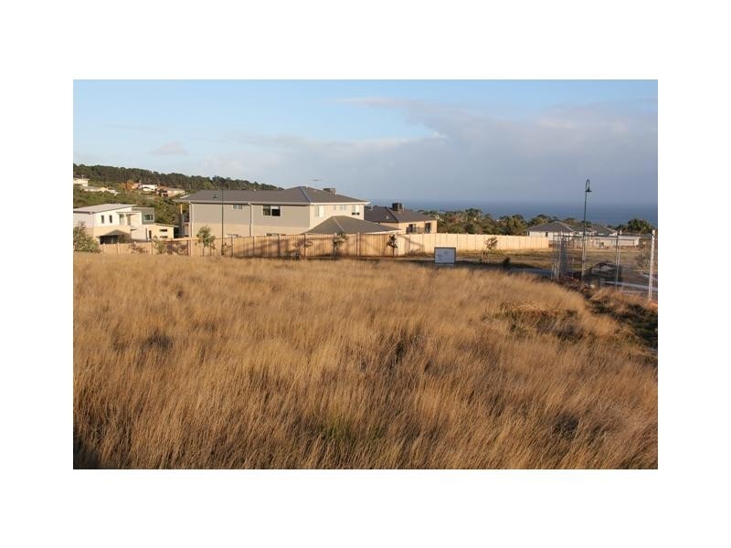 146 Sundown Drive, Mount Martha VIC 3934