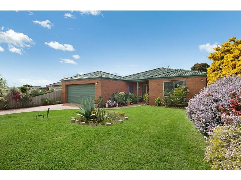81 St Mitchell Circuit, Mornington VIC 3931
