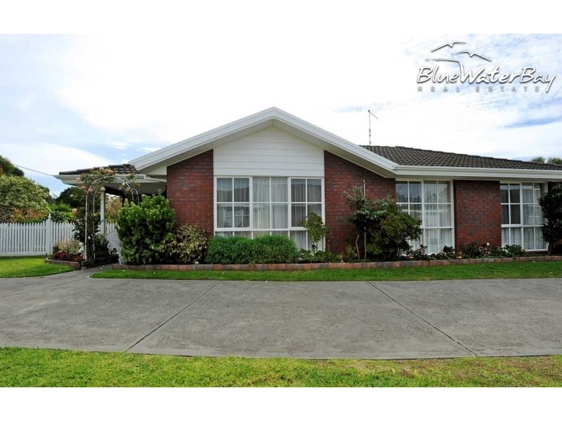 Unit 1/2-4 Kuranga Court, Mornington VIC 3931