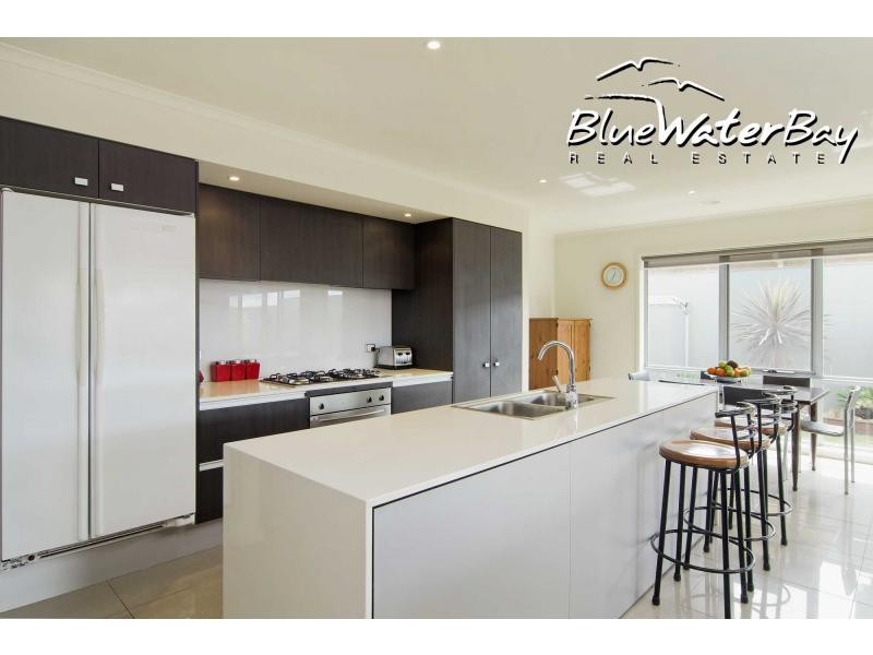 1 Kingston Close, Mornington VIC 3931