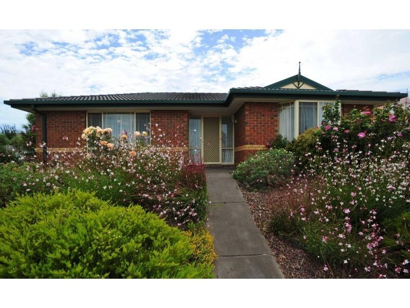 47 Parkside Crescent, Mornington VIC 3931