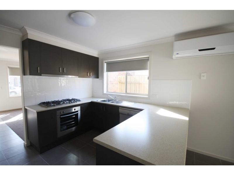 52 Szer Way, Carrum Downs VIC 3201
