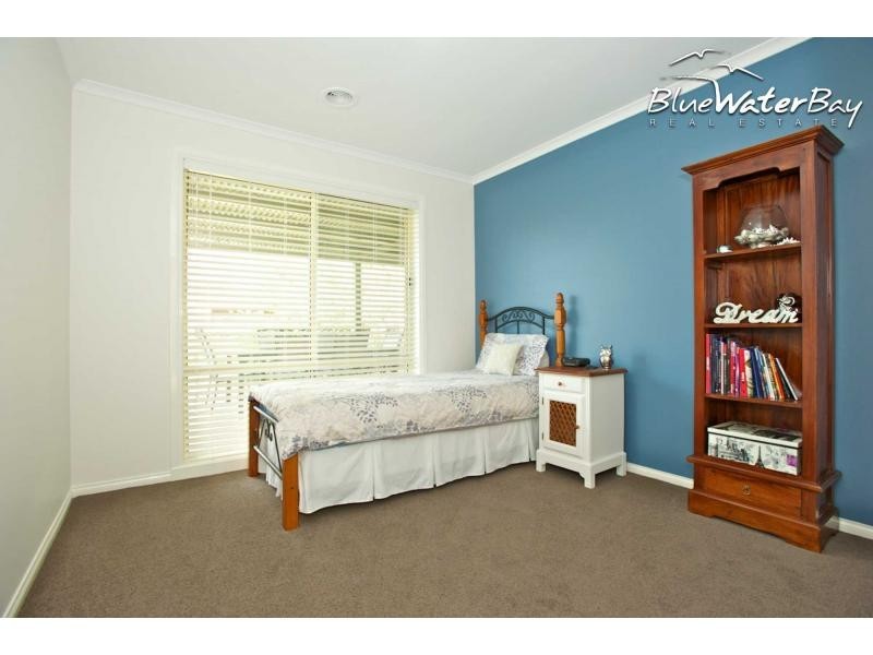 13 Allchin Avenue, Mornington VIC 3931