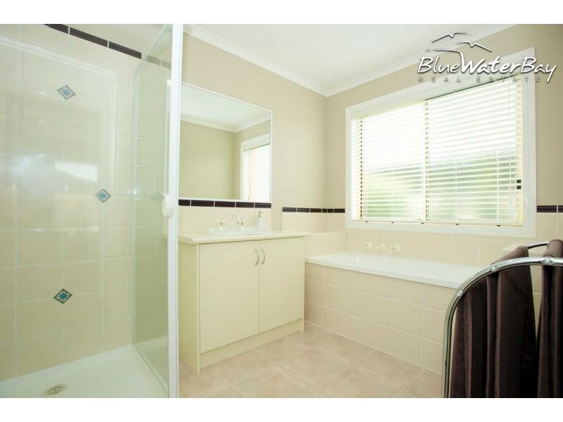 13 Allchin Avenue, Mornington VIC 3931