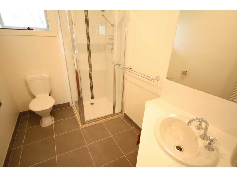 2/263 Dunns Road, Mornington VIC 3931