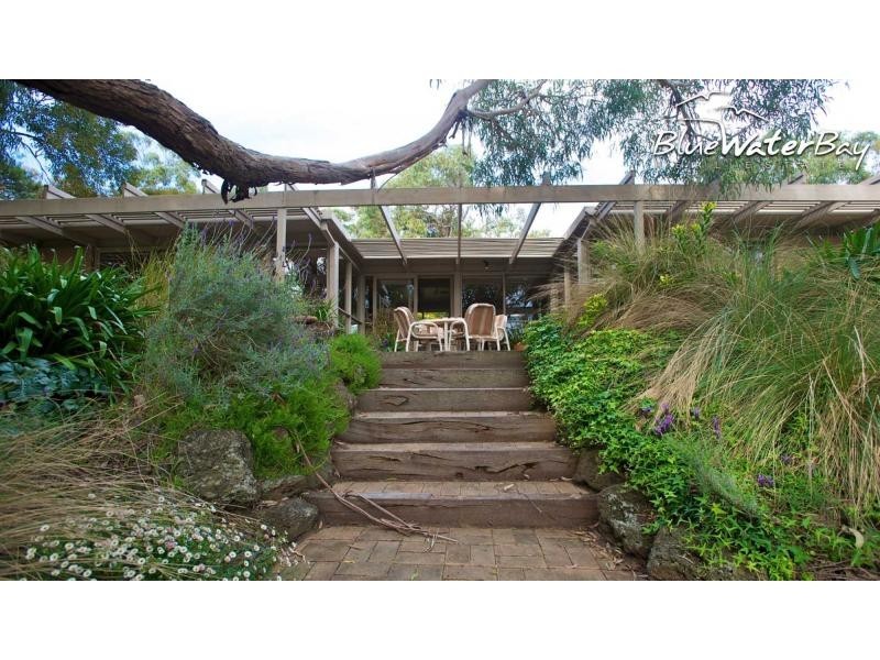 33 Finlayson Avenue, Mount Martha VIC 3934