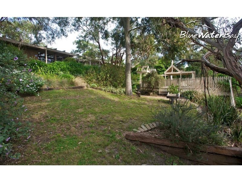 33 Finlayson Avenue, Mount Martha VIC 3934