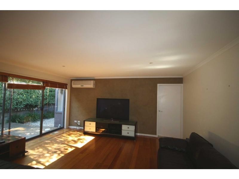 34 Dorothy Crescent, Mornington VIC 3931