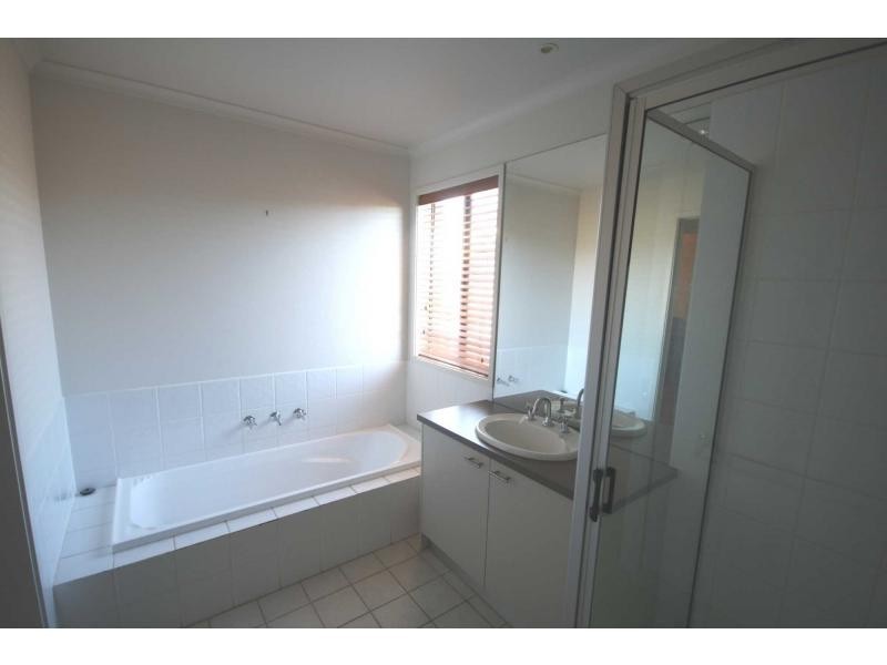 34 Dorothy Crescent, Mornington VIC 3931