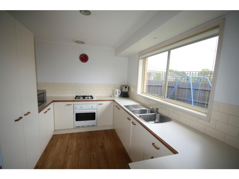 1/8 Moonah Way, Mount Martha VIC 3934