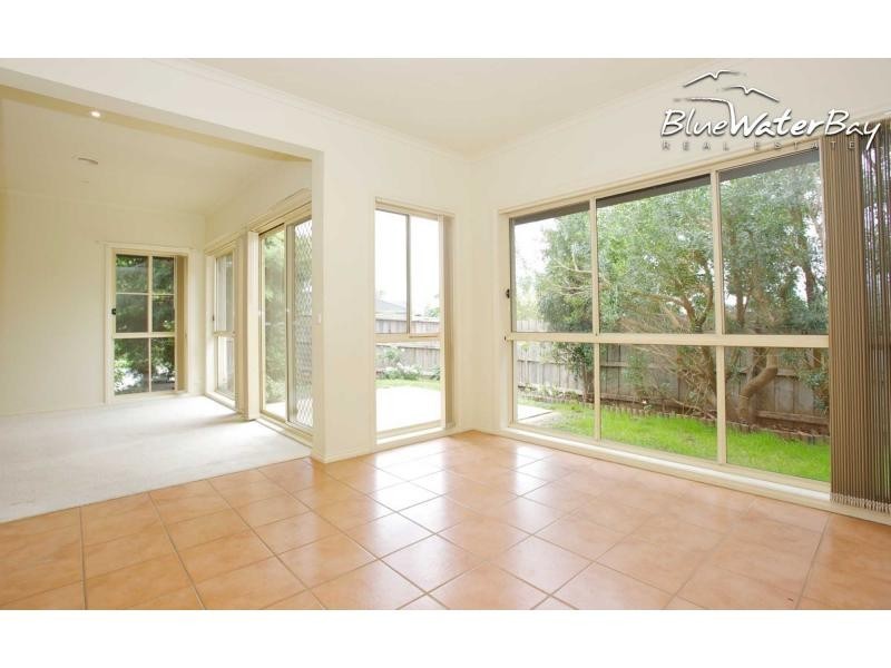 1/100 Maxwell Street, Mornington VIC 3931