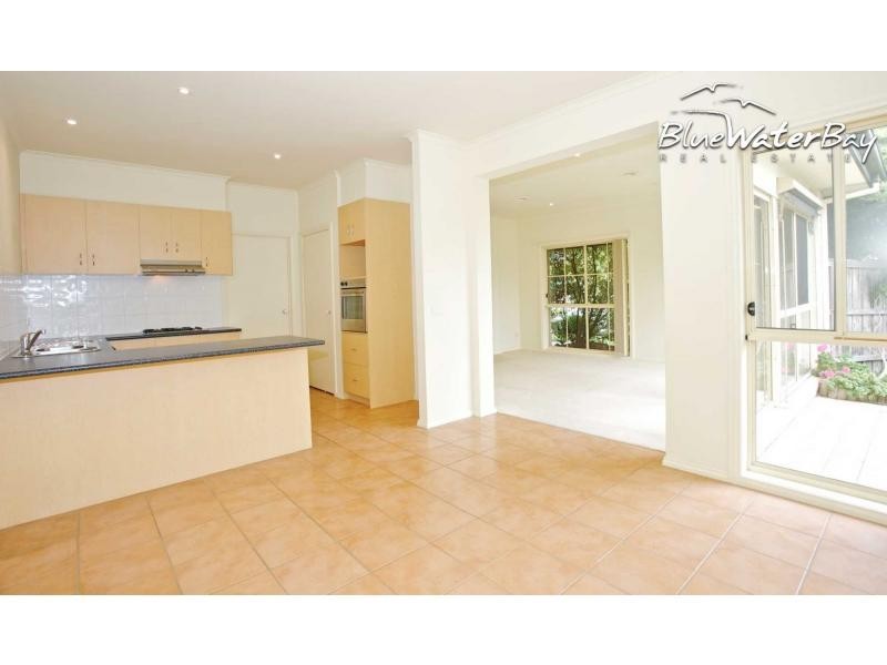 1/100 Maxwell Street, Mornington VIC 3931