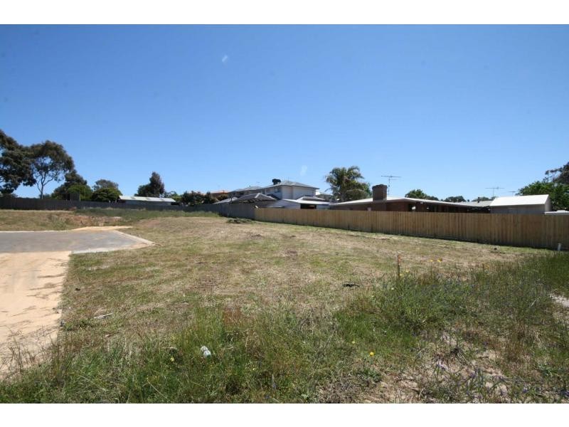 7 Sentosa Place, Mount Martha VIC 3934