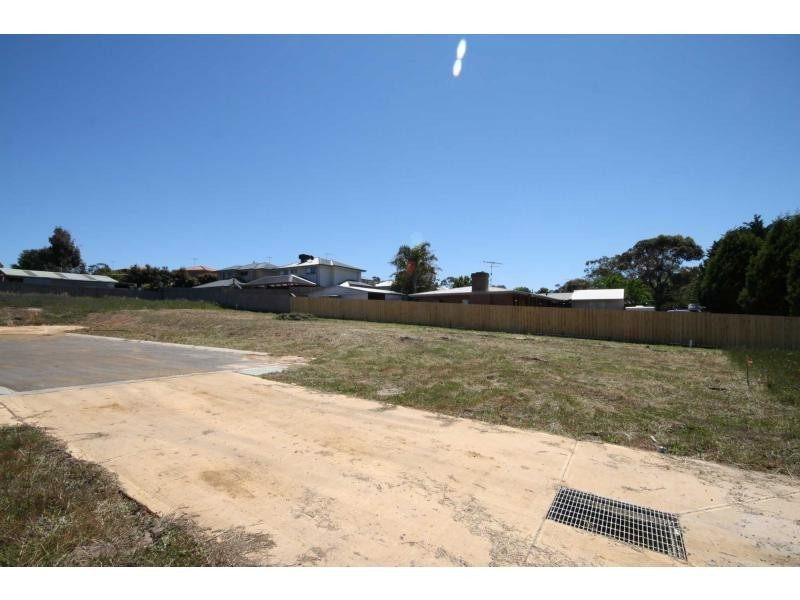 7 Sentosa Place, Mount Martha VIC 3934