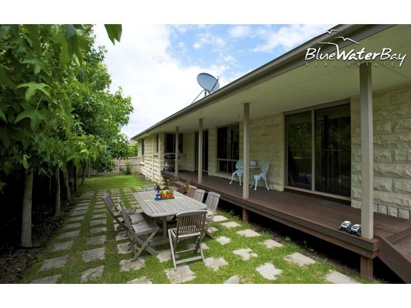 11 Playfield Grove, Mornington VIC 3931