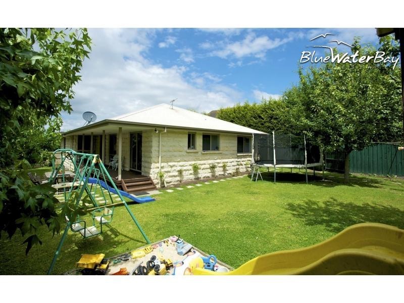 11 Playfield Grove, Mornington VIC 3931