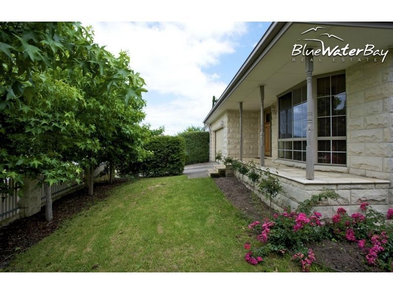 11 Playfield Grove, Mornington VIC 3931