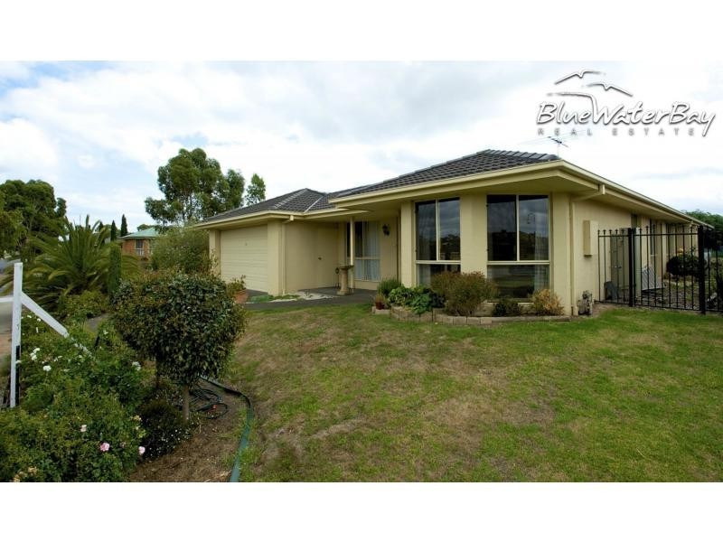 13 Caversham Drive, Mornington VIC 3931