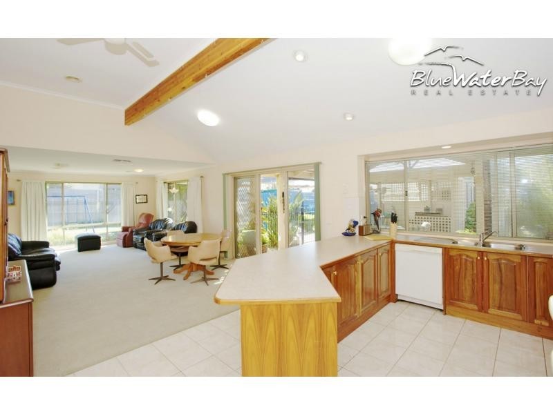 15 Allchin Avenue, Mornington VIC 3931