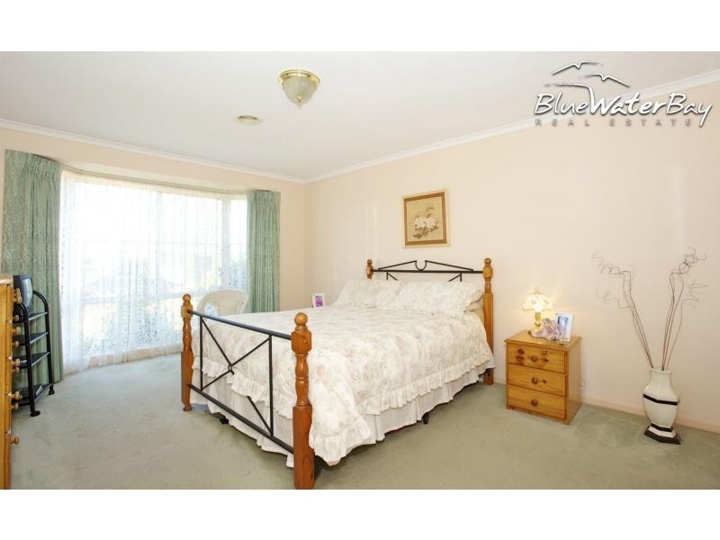 15 Allchin Avenue, Mornington VIC 3931