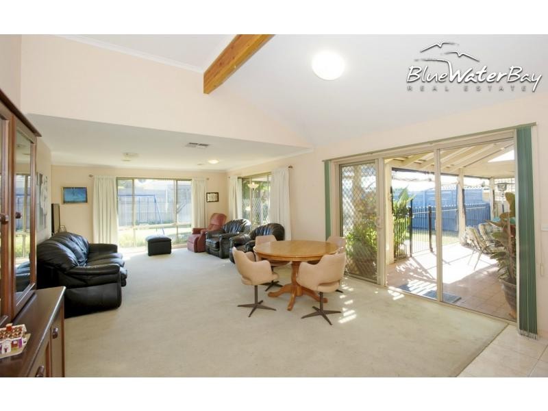 15 Allchin Avenue, Mornington VIC 3931