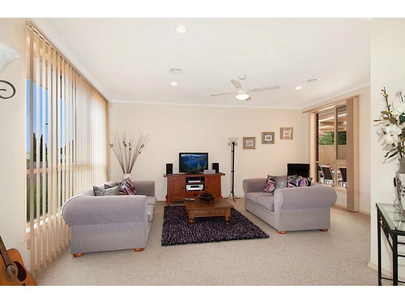 39 Parkside Crescent, Mornington VIC 3931