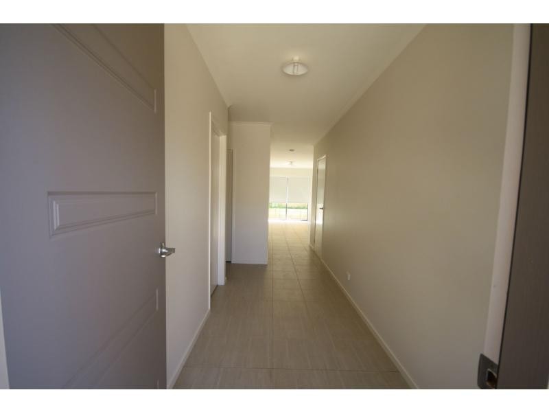 2/125 Harrap Road, Mount Martha VIC 3934