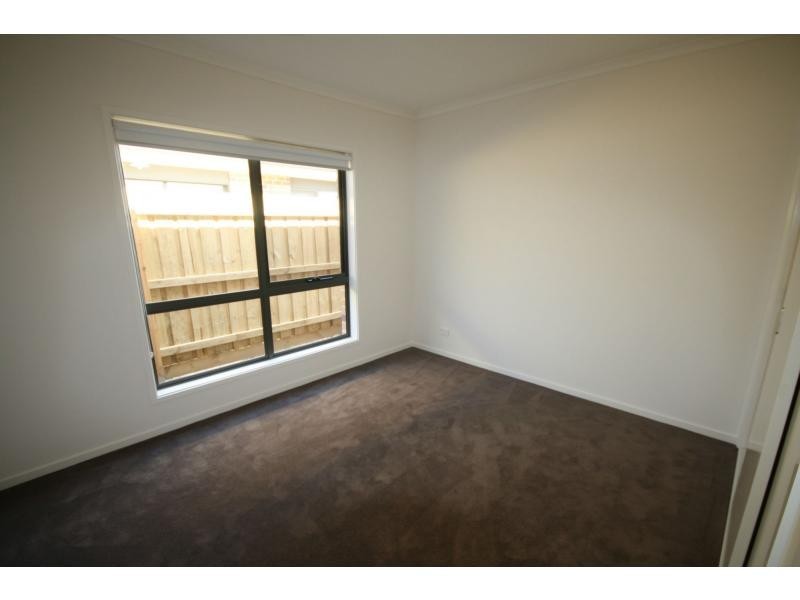 2/125 Harrap Road, Mount Martha VIC 3934
