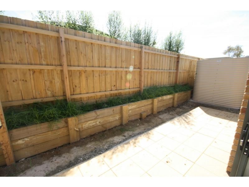 2/125 Harrap Road, Mount Martha VIC 3934