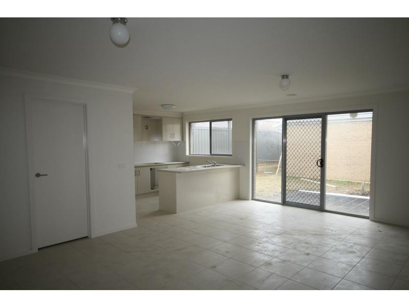 Unit 4/224 High Street, SANDY BEACH LANDING, Hastings VIC 3915