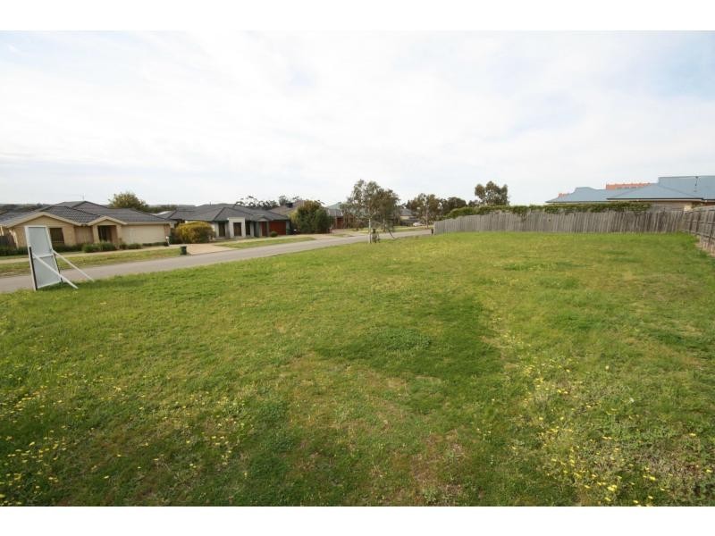 1 Valerie Court, Mount Martha VIC 3934