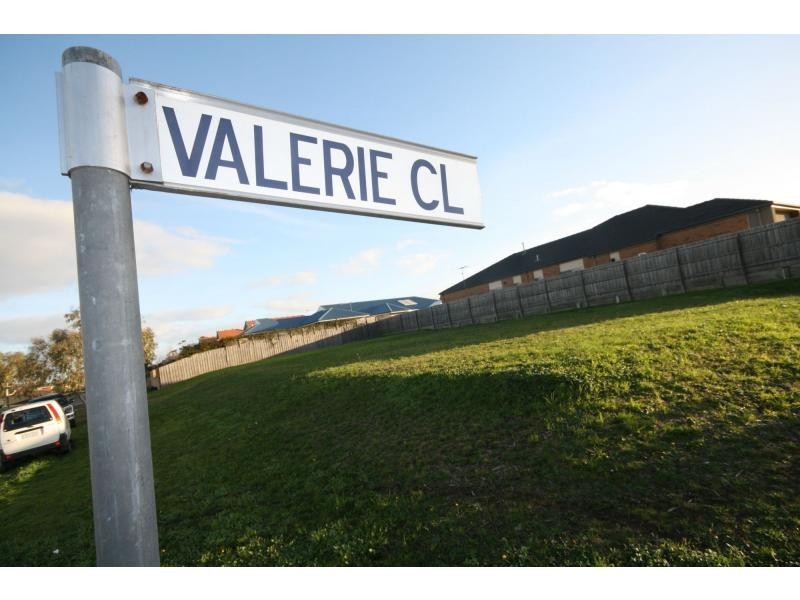 1 Valerie Court, Mount Martha VIC 3934