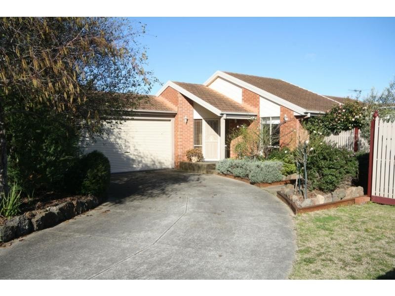 1 Casuarina Close, Mornington VIC 3931