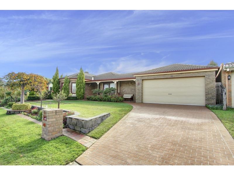 6 Casuarina Close, Mornington VIC 3931