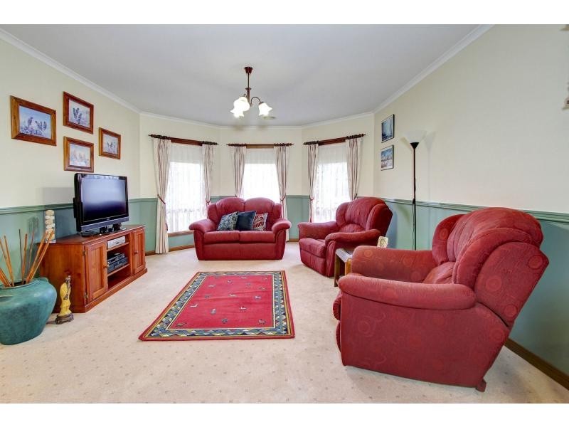 6 Casuarina Close, Mornington VIC 3931