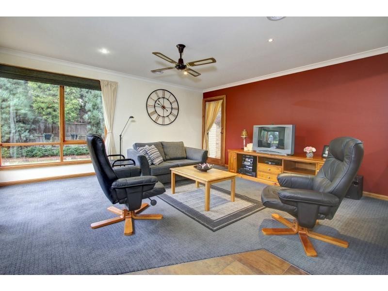 6 Casuarina Close, Mornington VIC 3931