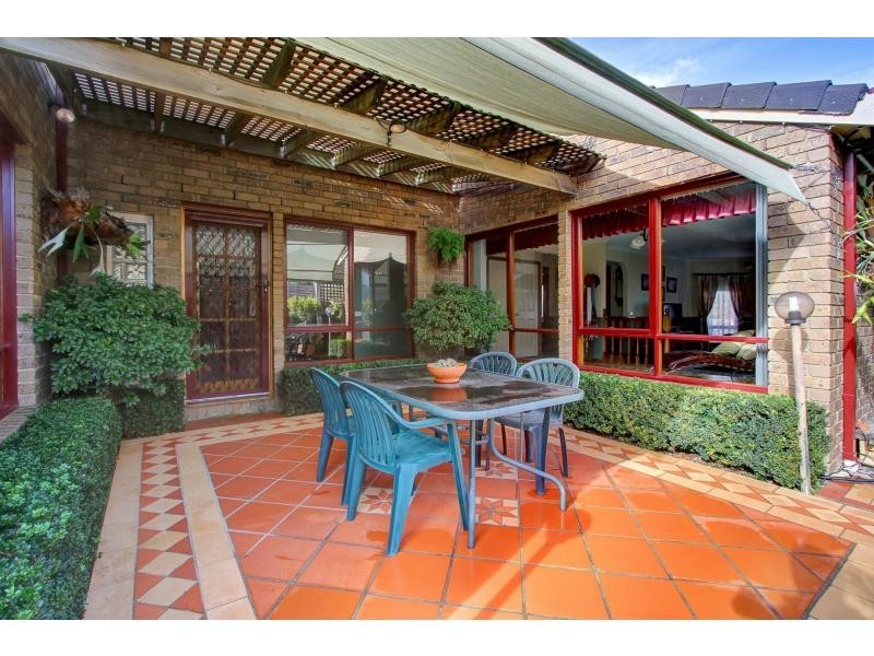 6 Casuarina Close, Mornington VIC 3931