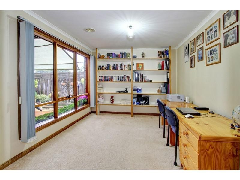 6 Casuarina Close, Mornington VIC 3931