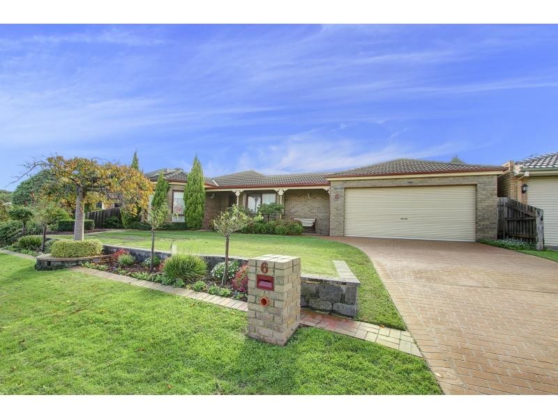 6 Casuarina Close, Mornington VIC 3931