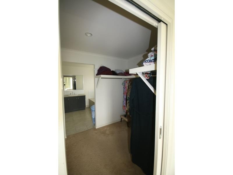 27 Frances Drive, Mount Martha VIC 3934