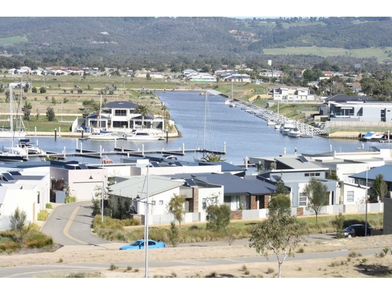 5a Coutts Street, Safety Beach VIC 3936