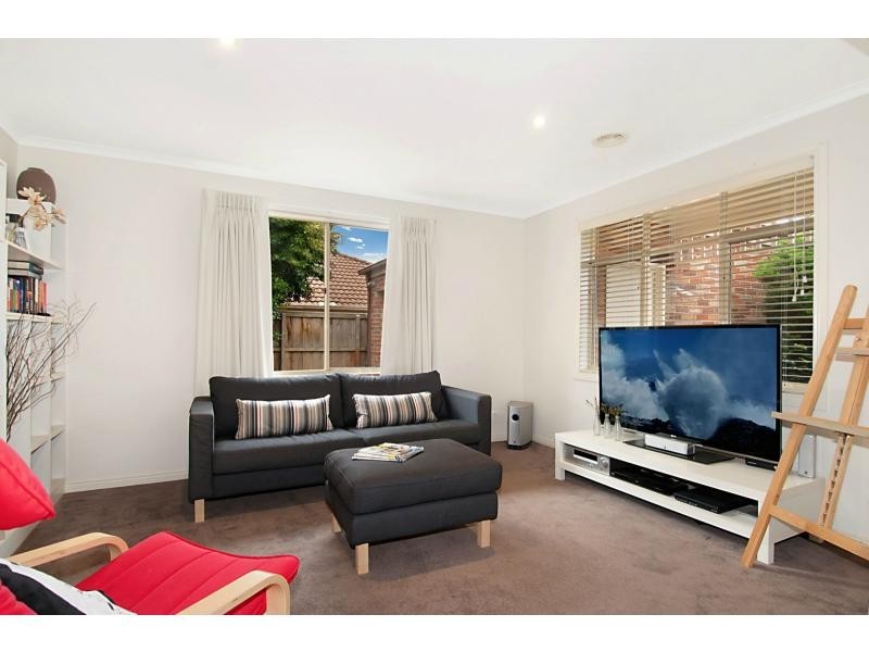 2 Sandhurst Terrace, Mount Martha VIC 3934