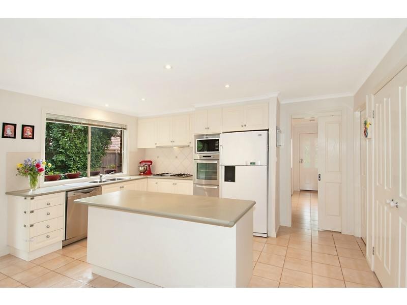 2 Sandhurst Terrace, Mount Martha VIC 3934