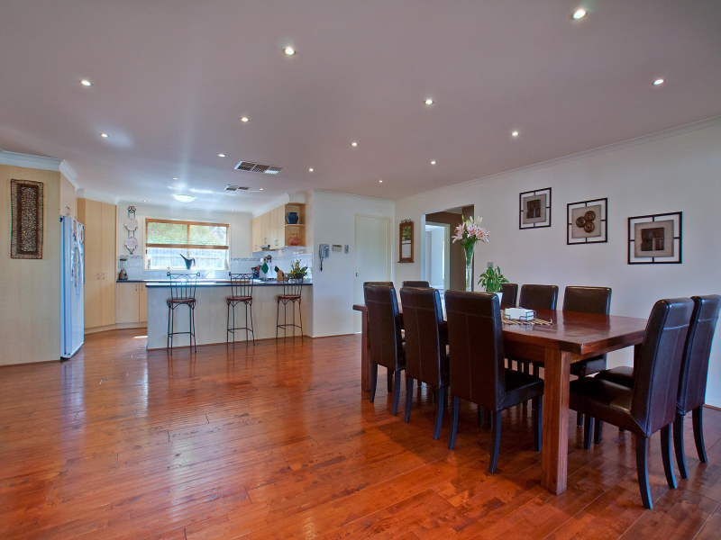 2 Pinot Place, Mount Martha VIC 3934