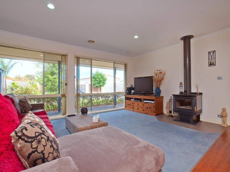 2 Pinot Place, Mount Martha VIC 3934