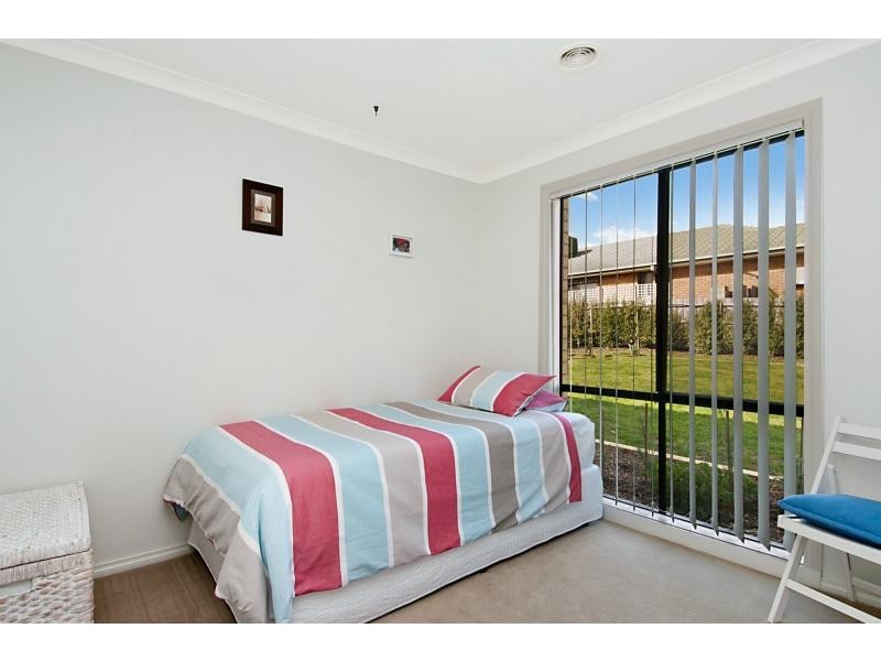 28 Moorhead Avenue, Mornington VIC 3931