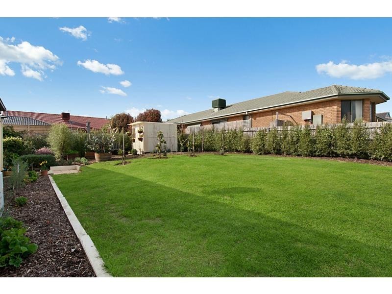 28 Moorhead Avenue, Mornington VIC 3931